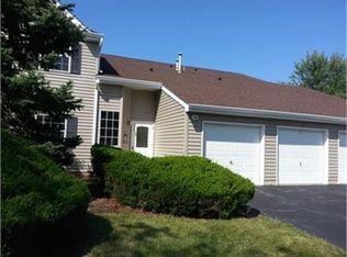 109 Gant Cir APT F, Streamwood, IL