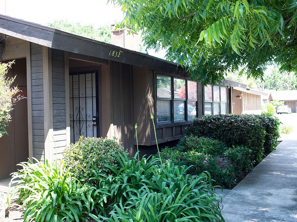 1st image of 1832 E Vassar Dr