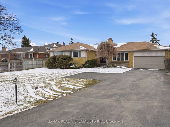 2nd image of 3292 Cawthra Rd