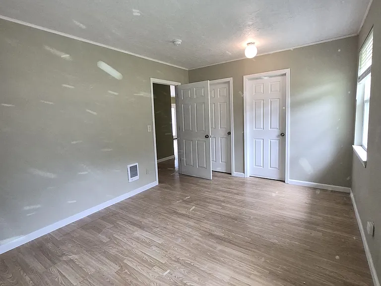 627 NE Forest Ln — Photo 7