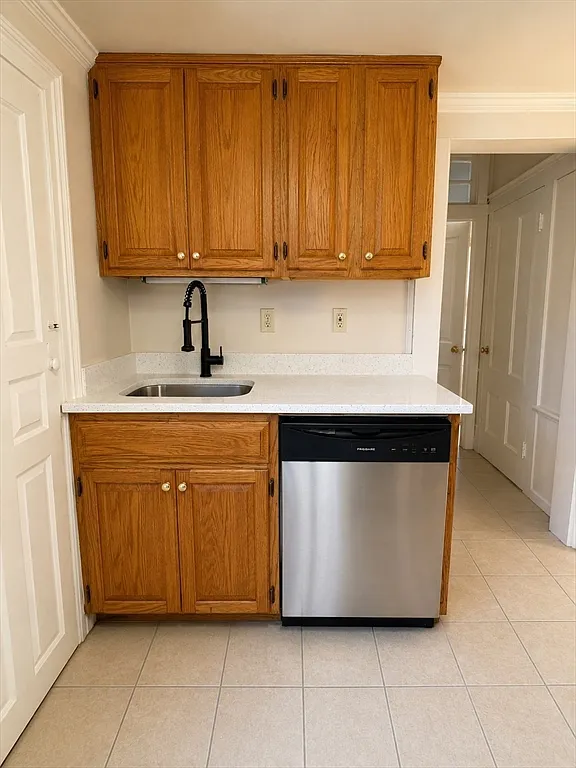 2 bed, 1.0 bath, 900 sqft, $2,295 — Photo 4
