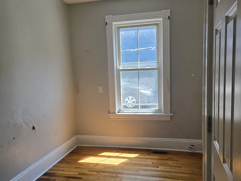 171 Oak St #1 — Photo 12