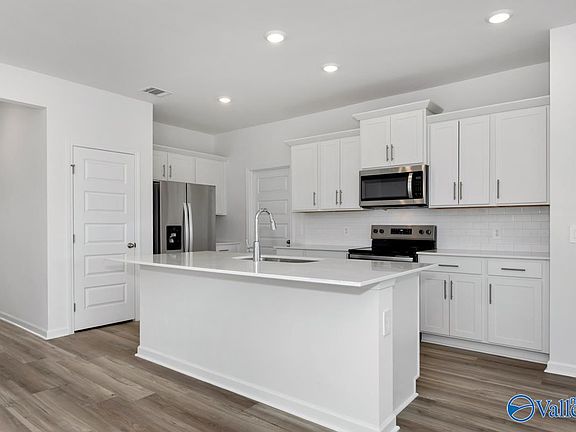 2nd image of 8181 Gaskin Blvd