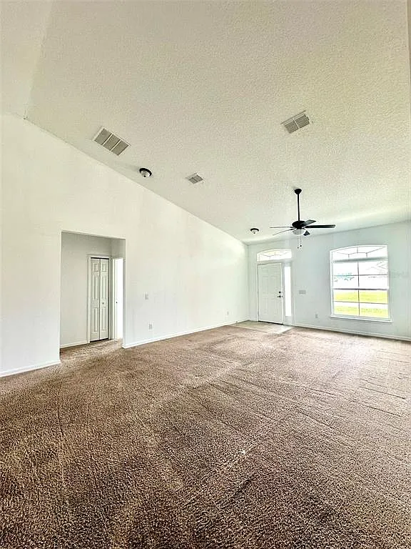4 bed, 2.5 bath, 1744 sqft, $1,850 — Photo 3