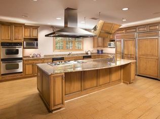 17W714 Butterfield Rd APT 112, Oakbrook Terrace, IL 60181