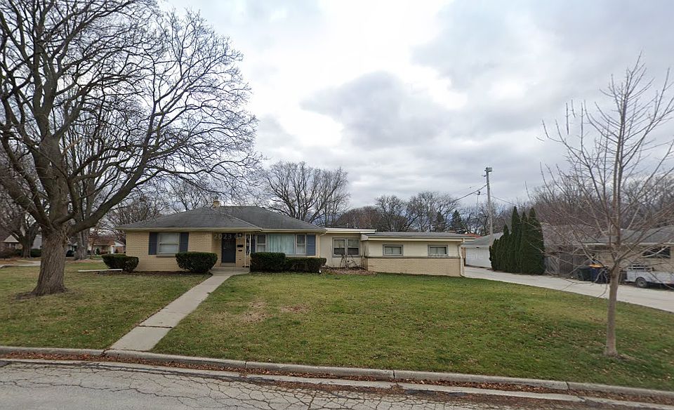 1st image of 7803 W Cleveland Ave