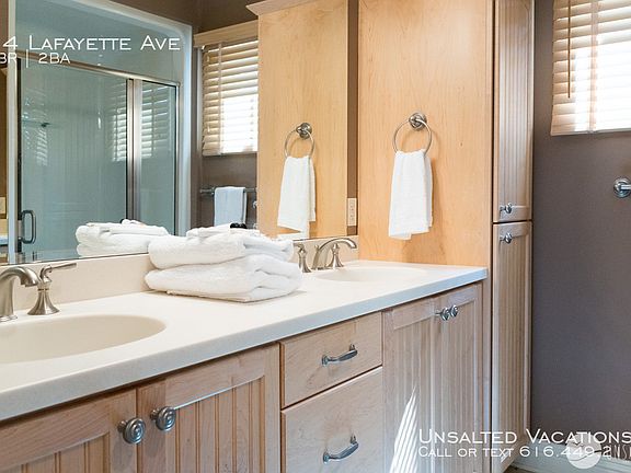 3rd image of 14 Lafayette Ave