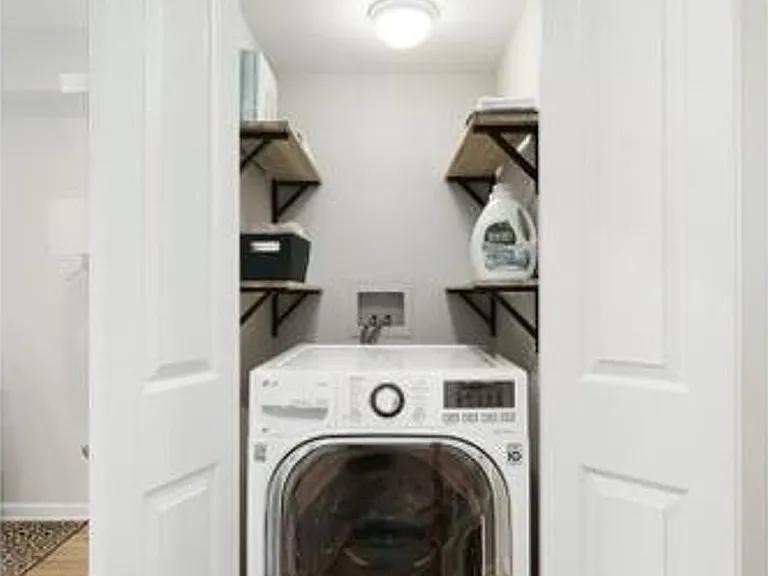 1428 S Clarion St — Photo 10
