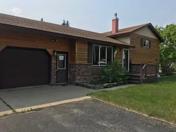 1407 7th St SE, Wadena, MN 56482