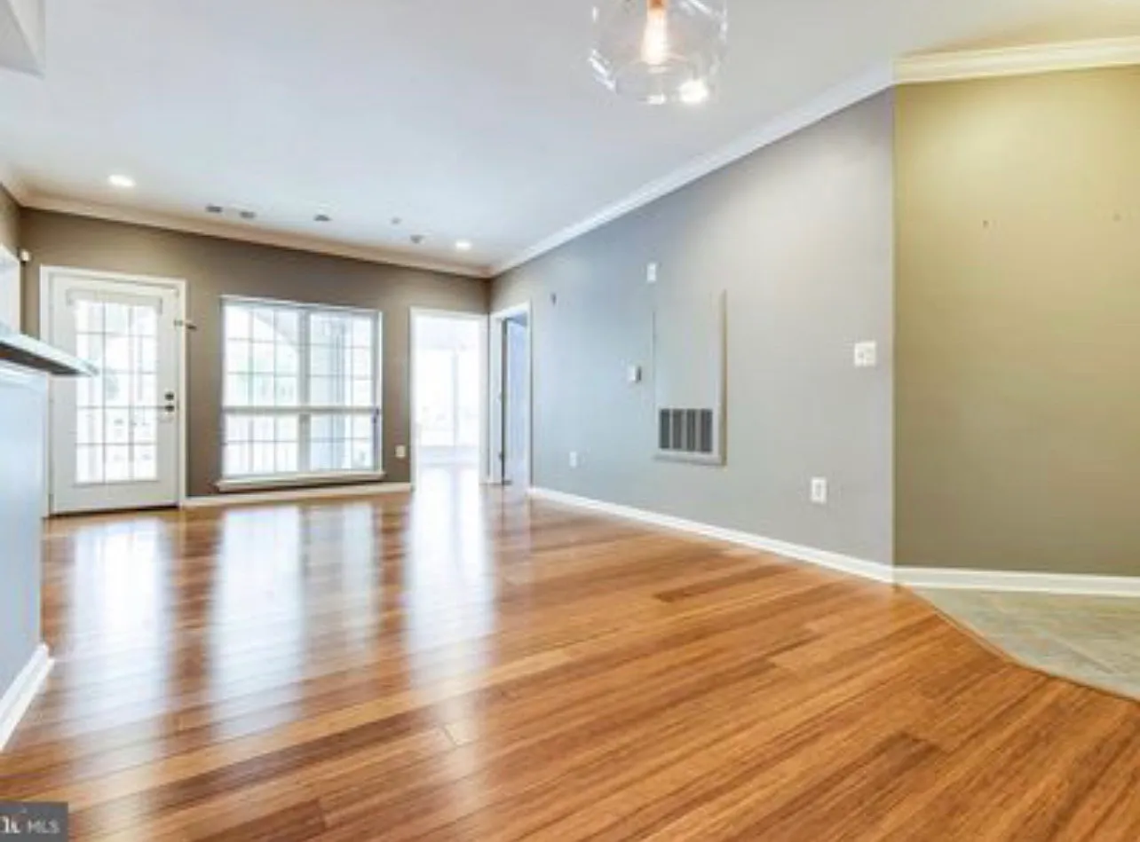 2 bed, 1160 sqft, $2,849 — Photo 2
