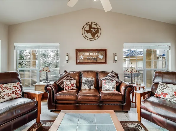 3404 American Dr APT 3309, Leander, TX 78645