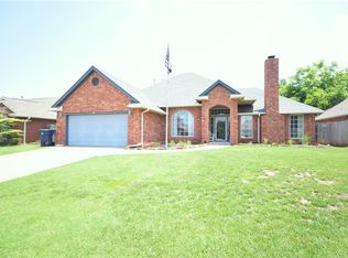 15804 Sugar Loaf Dr, Edmond, OK 73013