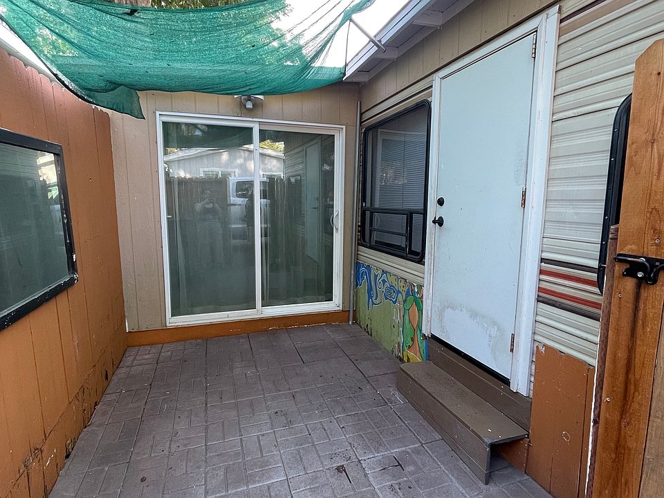 1st image of 234 E 47th St Space 23