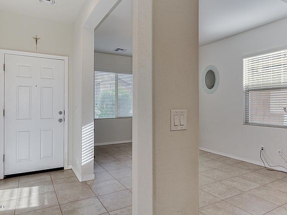 4th image of 13066 E Marigold Ln