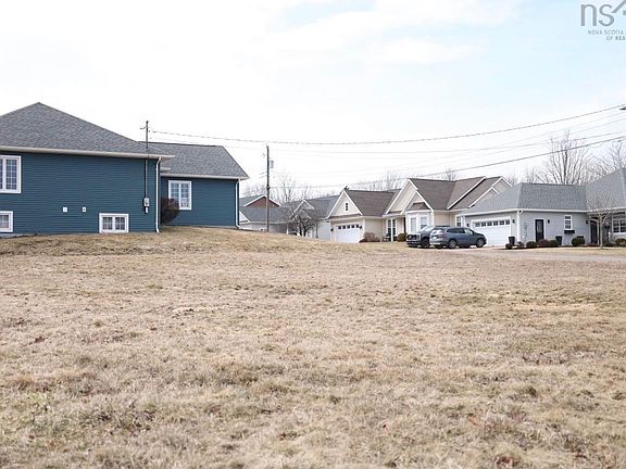2nd image of 596 Terrace St #8