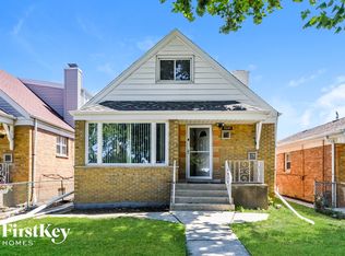 7605 Leclaire Ave, Burbank, IL 60459