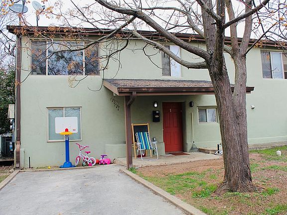 2nd image of 424 Tivy St