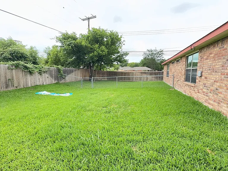 2111 Bachelor Button Blvd #A — Photo 10