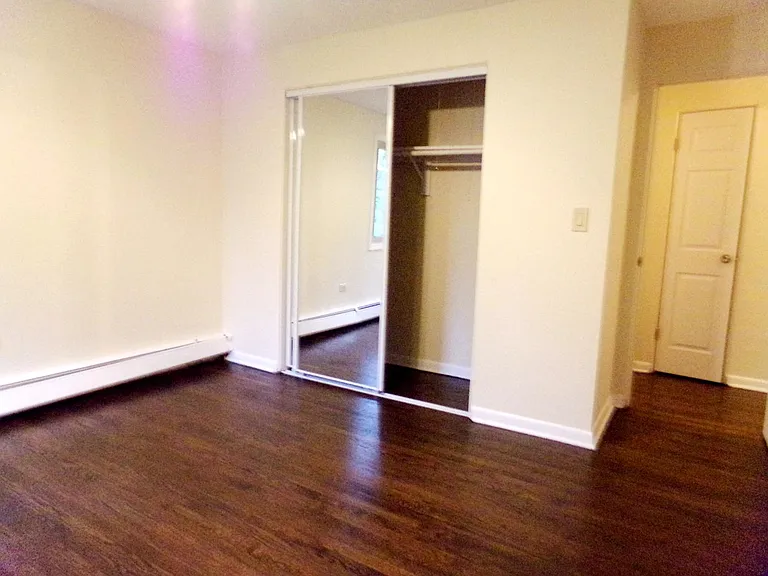 810 Seward St #303 — Photo 5