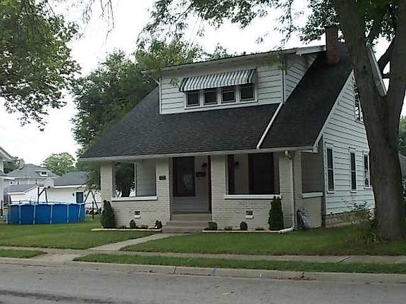 2nd image of 1119 Forest Ave