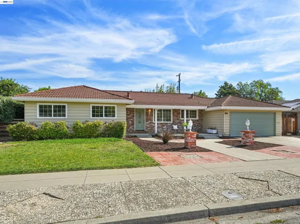 38660 Kimbro St, Fremont, CA 94536