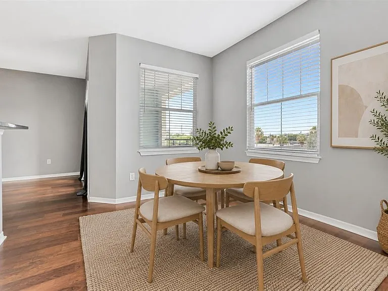 2010 E Palm Ave #15310 — Photo 5