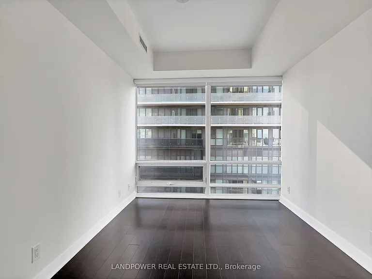 15 Grenville St #2609 — Photo 24