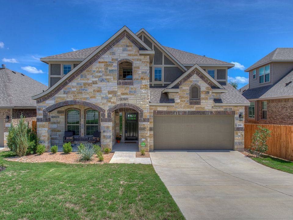 1st image of 551 Brady Bayou