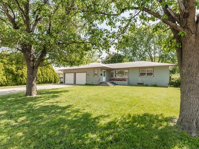 427 Regent Rd, Salina, KS, 67401