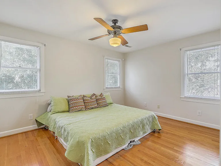 317 Rutherford St — Photo 37