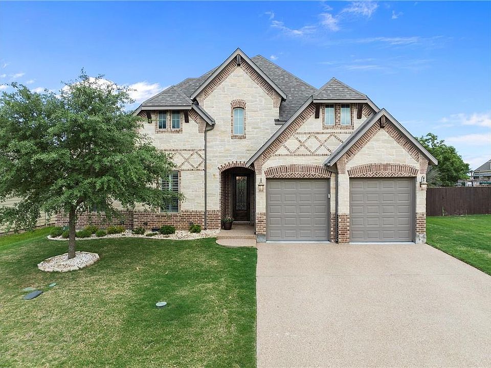 1st image of 17050 Dominion Dr