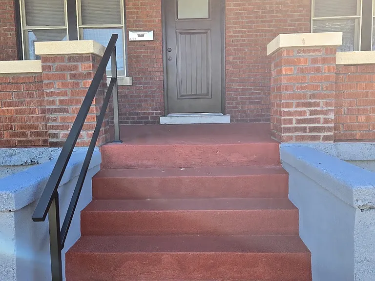 927 W High St #A — Photo 2