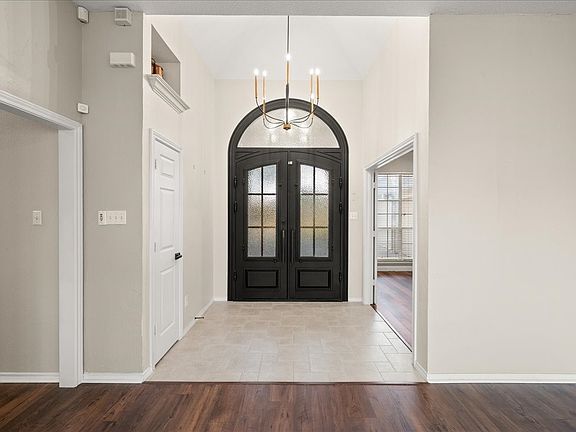 3rd image of 1409 Spinnaker Ln