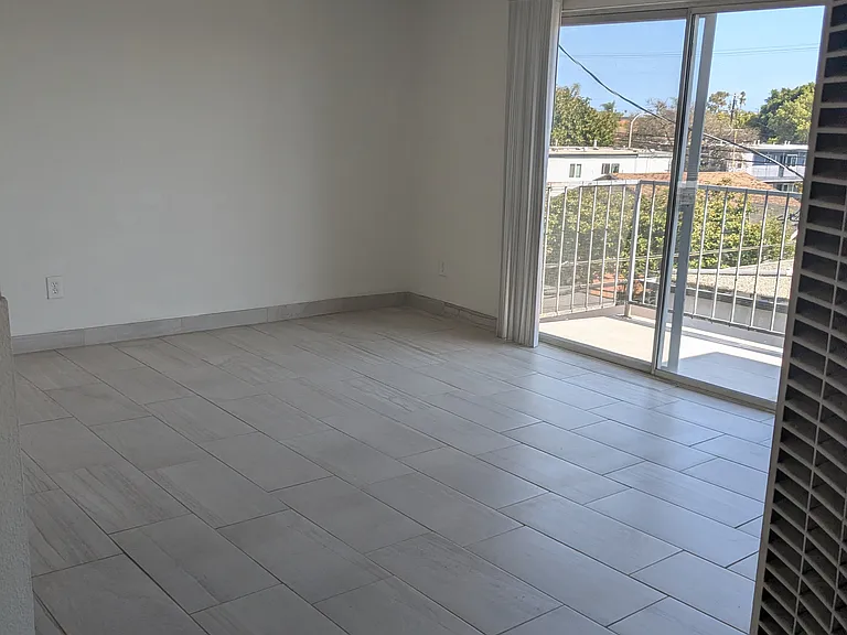 1526 Sherman Pl #306 — Photo 9