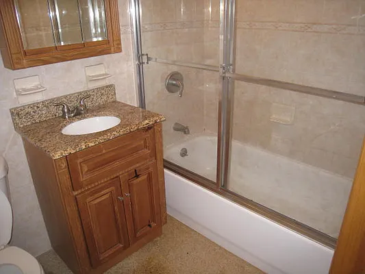 Rented by Alexiou Realty | media 17