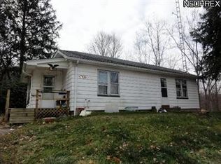 36333 Longs Crossing Rd, Leetonia, OH 44431