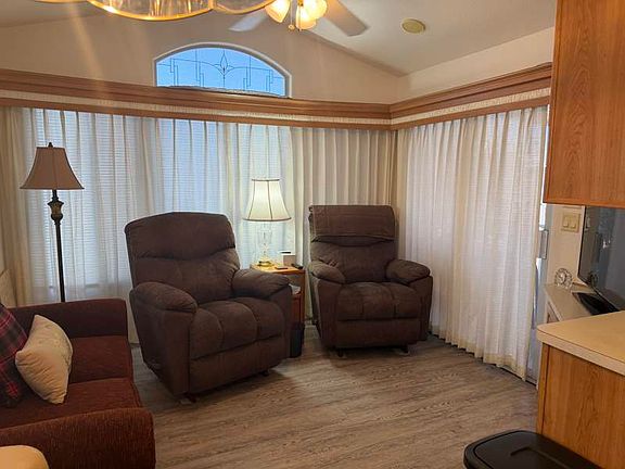 4th image of 702 S Meridian Rd Unit 698