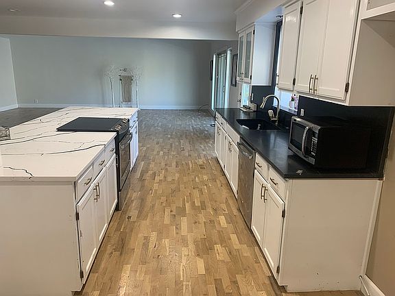 4th image of 4303 E 80th Pl