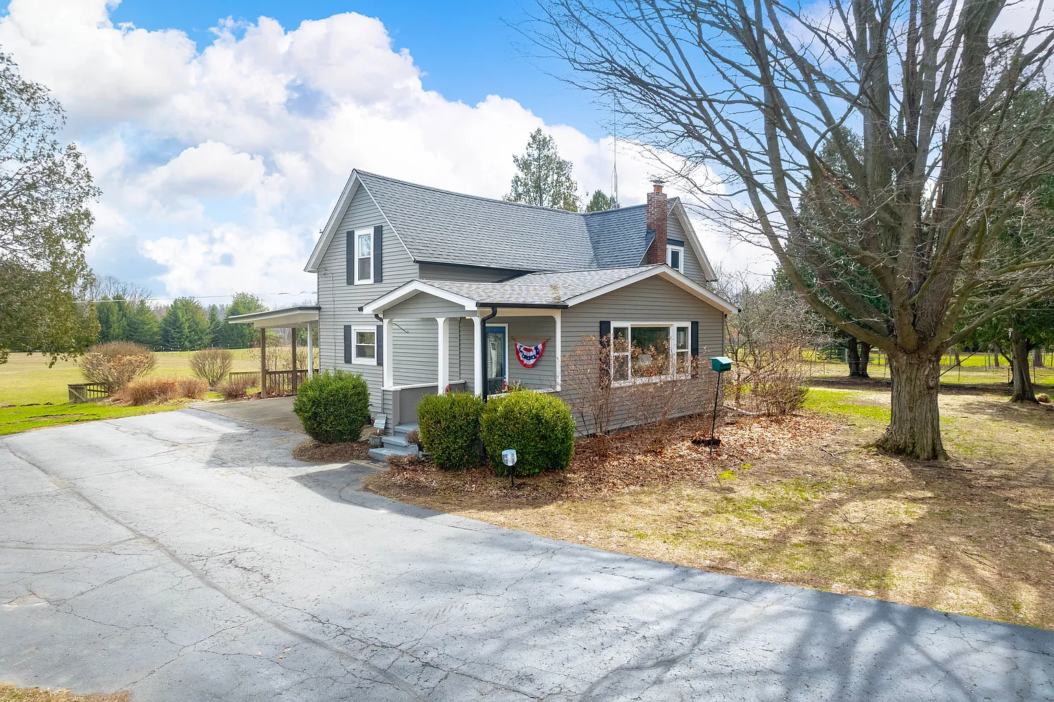 2590 Reed Rd photo 1