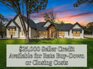 1271 View Ridge Rd, Pipe Creek, TX 78063