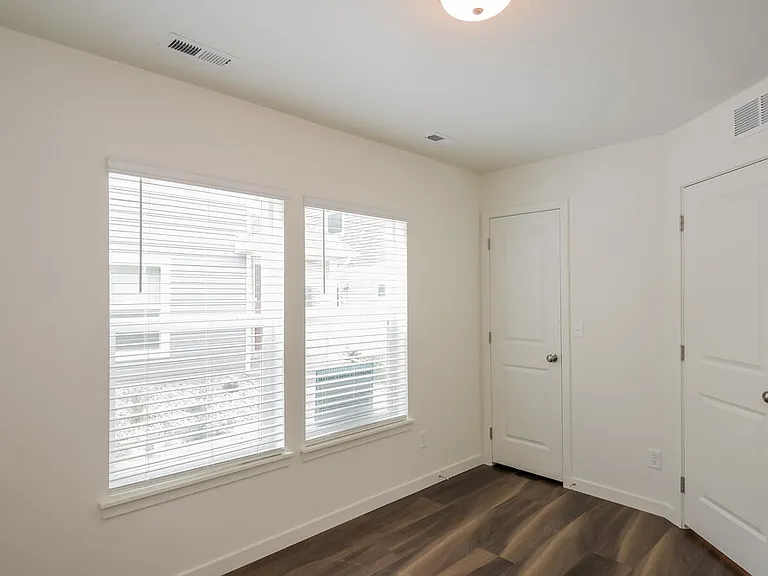 18574 E 47th Pl — Photo 18