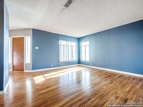 5th image of 4511 Slayden Dr