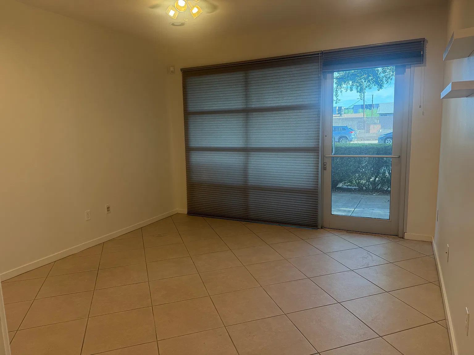 2 bed, 2.5 bath, 1735 sqft, $3,195 — Photo 2