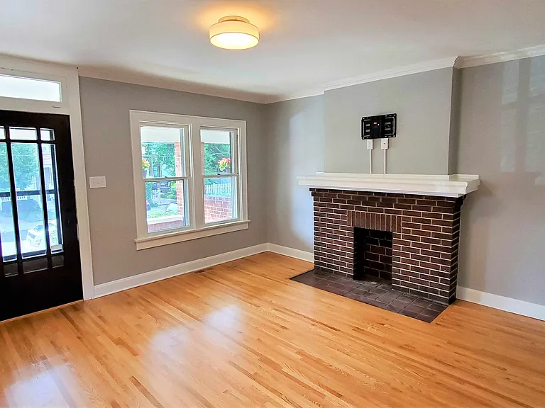 1202 Forsythe Ave #1202 — Photo 5