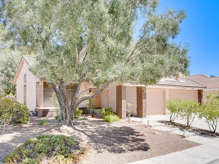 2816 Mellow Breeze St — Photo 6