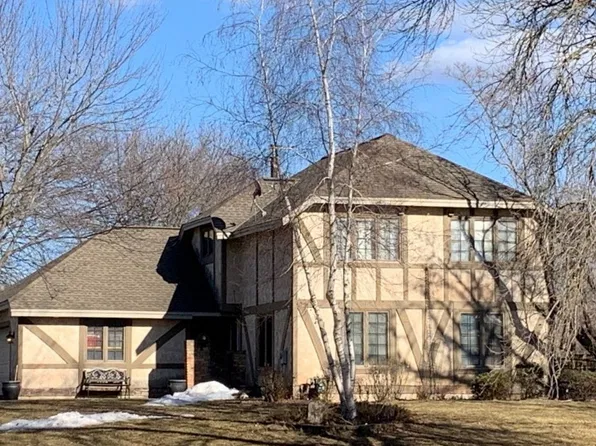 9450 Brockton Ln N, Maple Grove, MN 55311