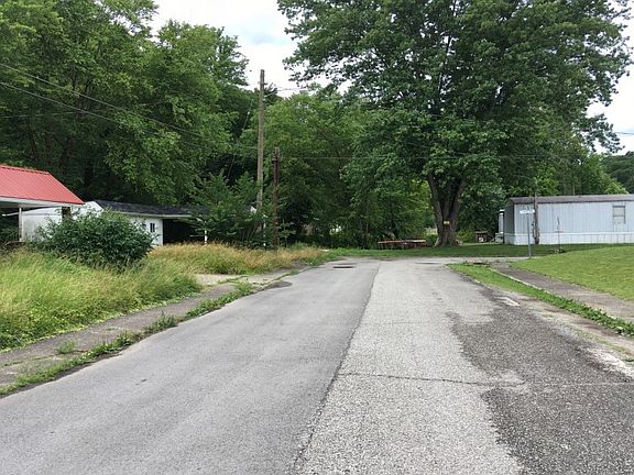5th image of 904 Pine St