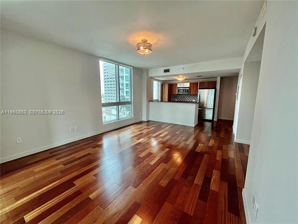 1st image of 300 S Biscayne Blvd APT 1601