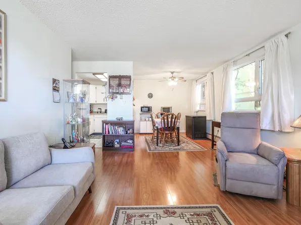 665 E 6th Ave #205, Vancouver, BC V5T 4J3