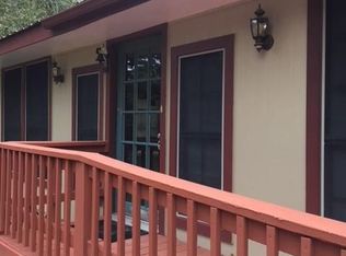 60 Lakeside Dr, Huntsville, TX 77320